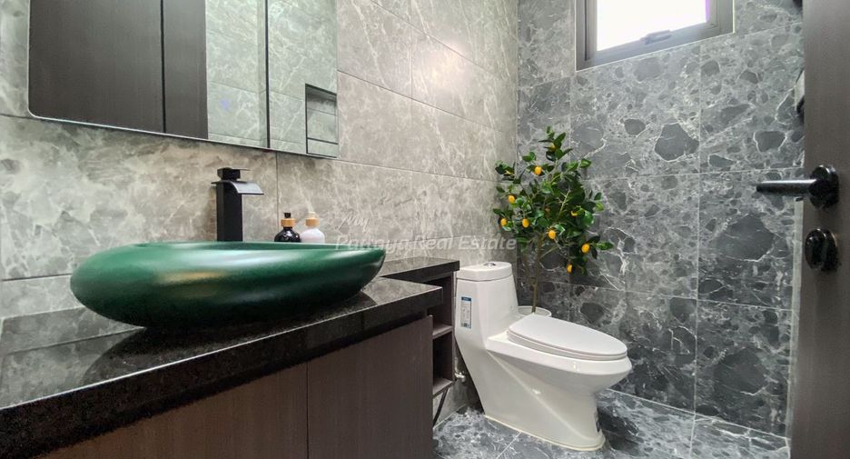 For sale 3 bedrooms villa in Bang Lamung, Chonburi