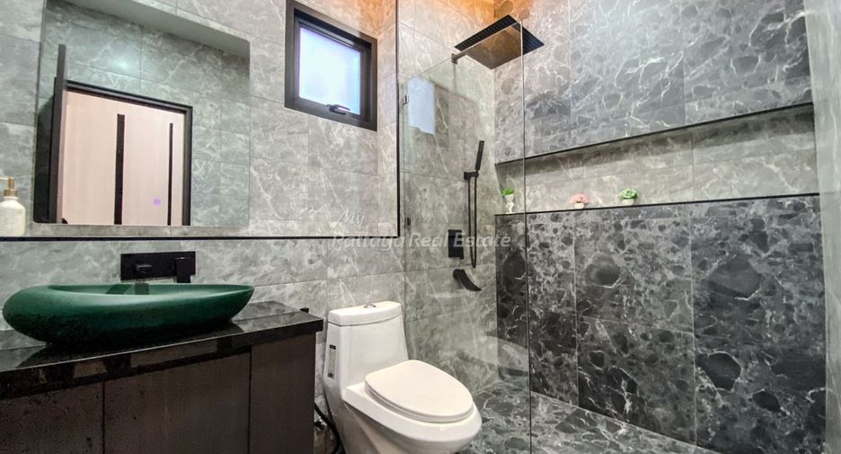 For sale 3 bedrooms villa in Bang Lamung, Chonburi