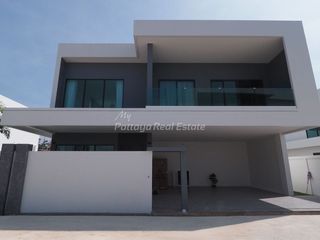 Villa zum Kauf mit 5 Zimmer in Bang Lamung, Chonburi