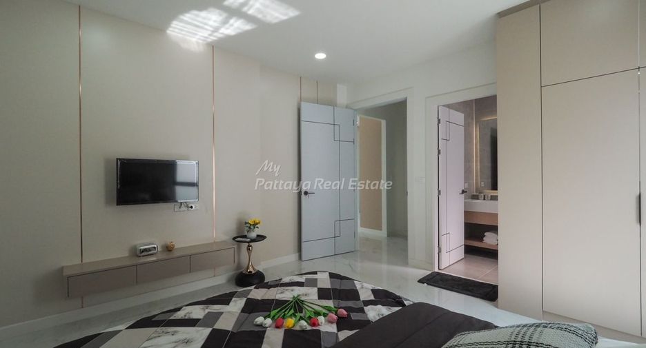 For sale 5 bedrooms villa in Bang Lamung, Chonburi