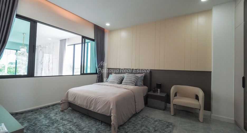 For sale 5 bedrooms villa in Bang Lamung, Chonburi