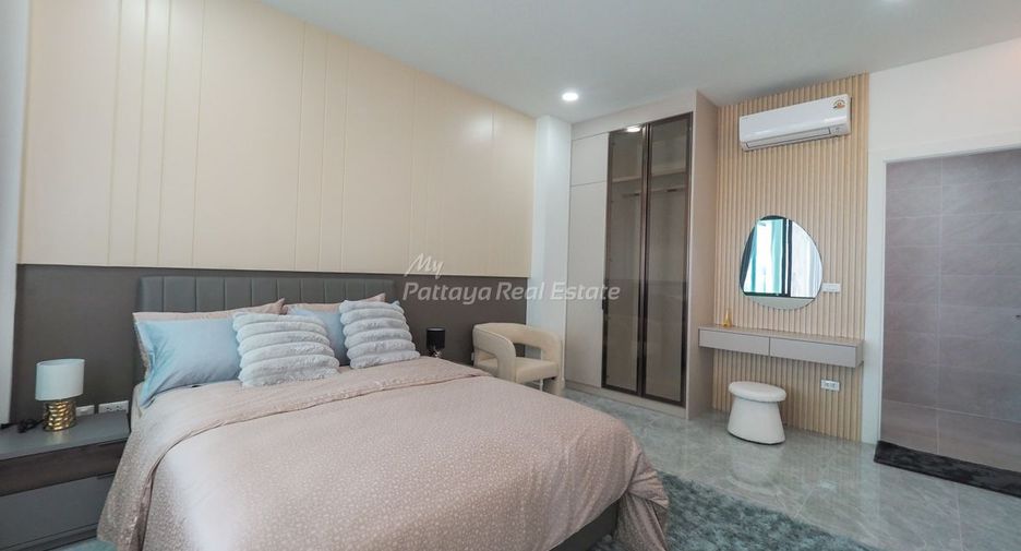 For sale 5 bedrooms villa in Bang Lamung, Chonburi
