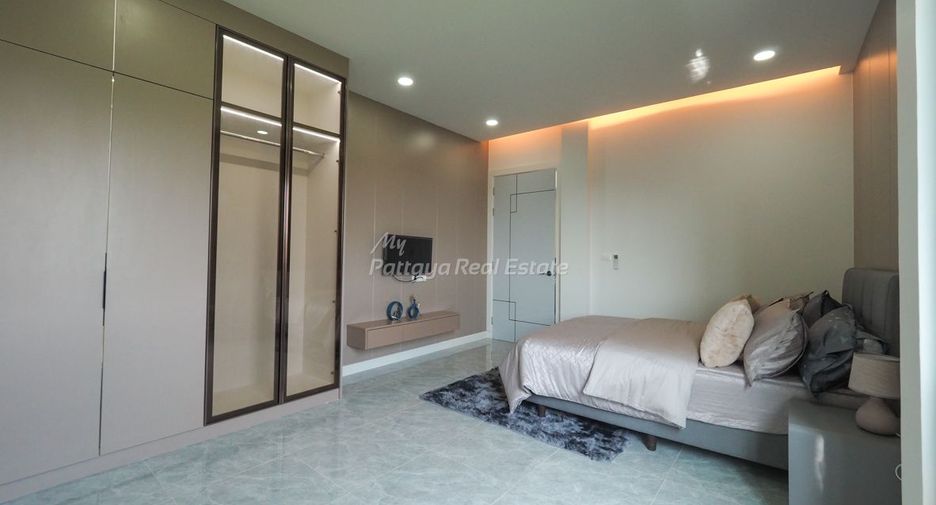 For sale 5 bedrooms villa in Bang Lamung, Chonburi