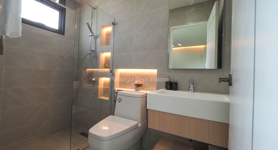For sale 5 bedrooms villa in Bang Lamung, Chonburi