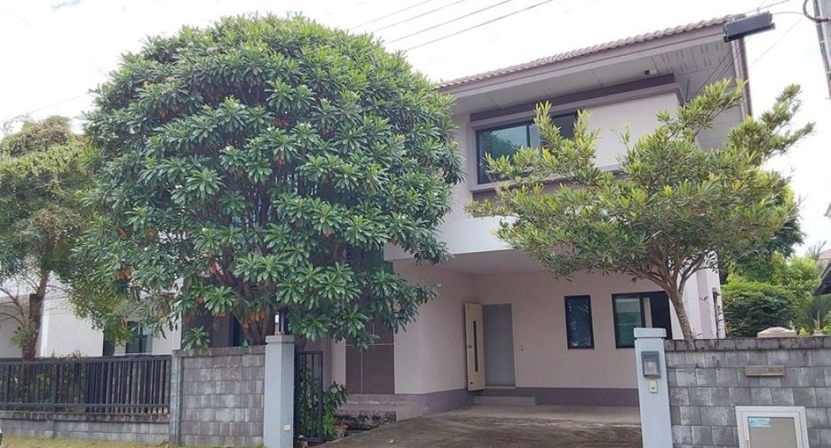 For sale 4 bedrooms house in Bang Khen, Bangkok