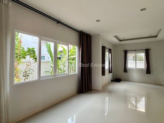 For sale 3 bedrooms townhouse in Bang Lamung, Chonburi