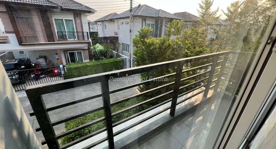 For sale 3 bedrooms townhouse in Bang Lamung, Chonburi