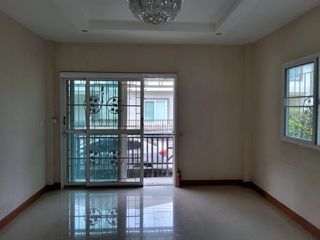 For sale 3 bedrooms house in Bang Khun Thian, Bangkok