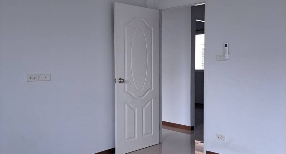 For sale 3 bedrooms house in Nong Chok, Bangkok