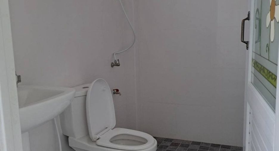 For sale 3 bedrooms house in Nong Chok, Bangkok