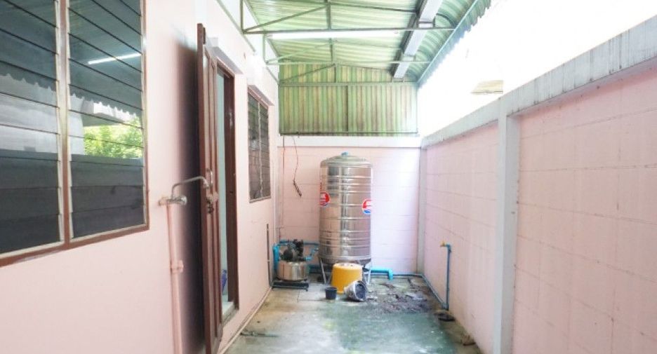 For rent and for sale retail Space in Lat Krabang, Bangkok