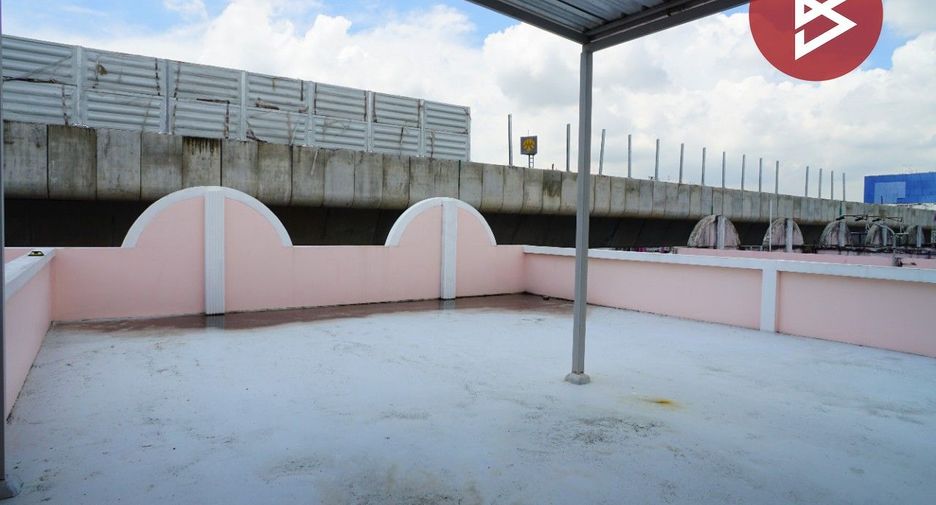 For rent and for sale retail Space in Lat Krabang, Bangkok
