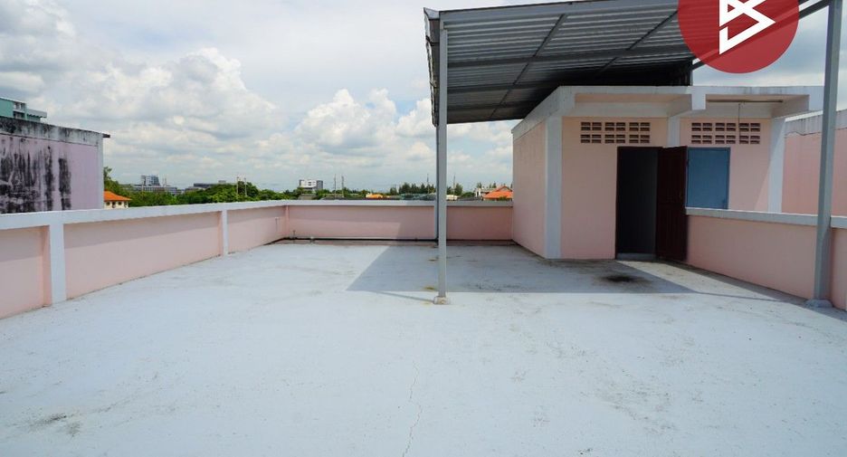 For rent and for sale retail Space in Lat Krabang, Bangkok
