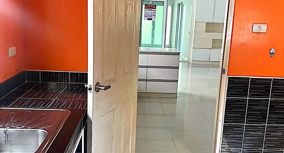 出售 5 卧室 独立屋 在 Phasi Charoen, 曼谷