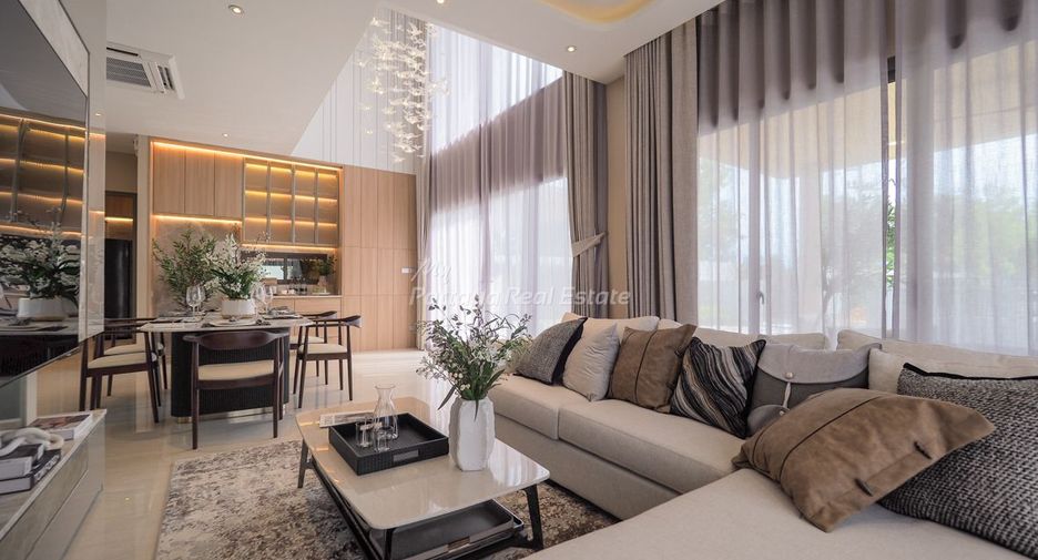 For sale 4 bedrooms villa in Bang Lamung, Chonburi