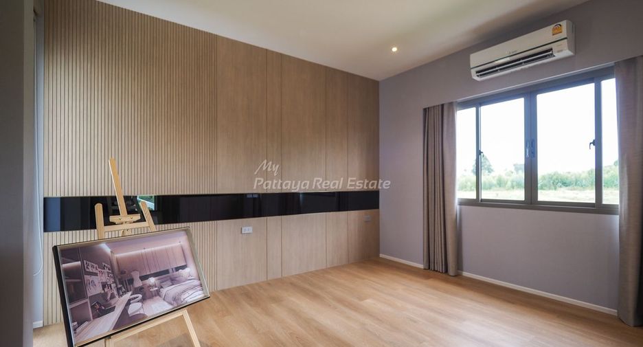 For sale 4 bedrooms villa in Bang Lamung, Chonburi