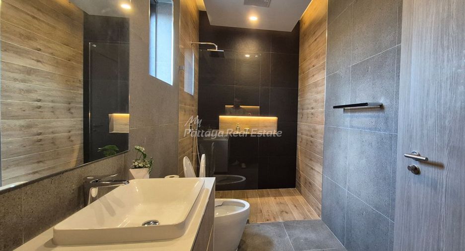 Villa en venta de 4 habitaciones en Bang Lamung, Chonburi