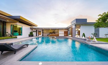 Villa zum Kauf mit 6 Zimmer in Bang Lamung, Chonburi