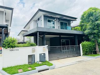 出售 4 卧室 独立屋 在 Khlong Sam Wa, 曼谷