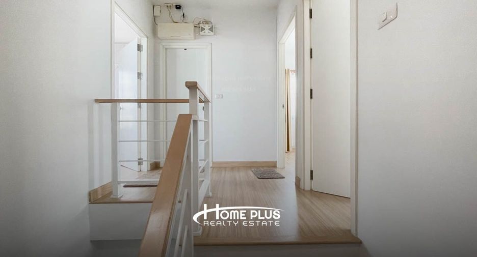 For sale 4 bedrooms townhouse in Mueang Pathum Thani, Pathum Thani