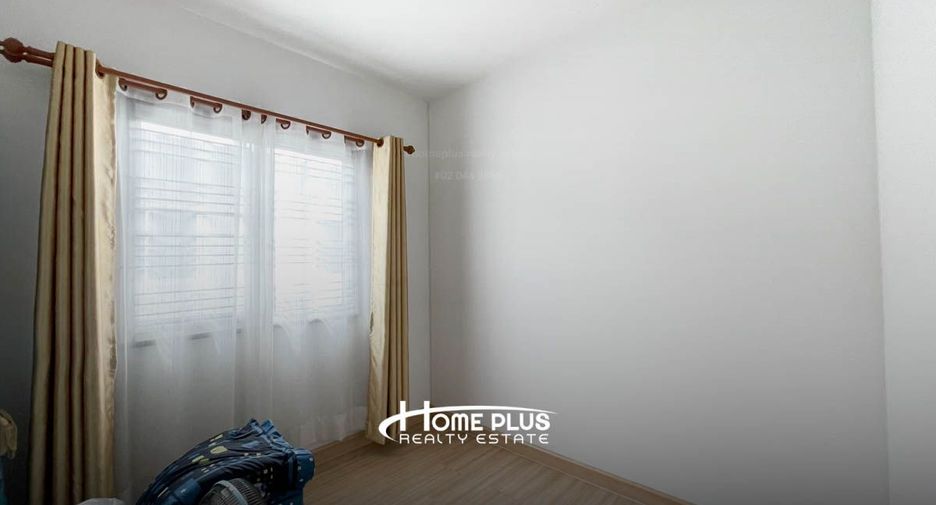 For sale 4 bedrooms townhouse in Mueang Pathum Thani, Pathum Thani