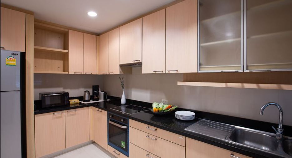 Wohnung zur Miete mit 3 Zimmer in Watthana, Bangkok