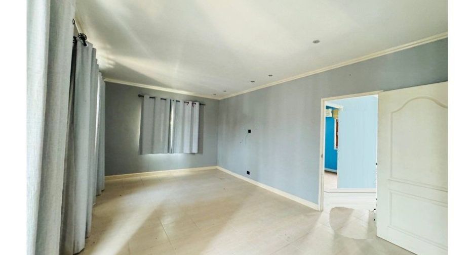 For sale 3 bedrooms house in Nong Chok, Bangkok