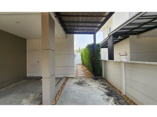 For sale 4 bedrooms house in Khlong Sam Wa, Bangkok