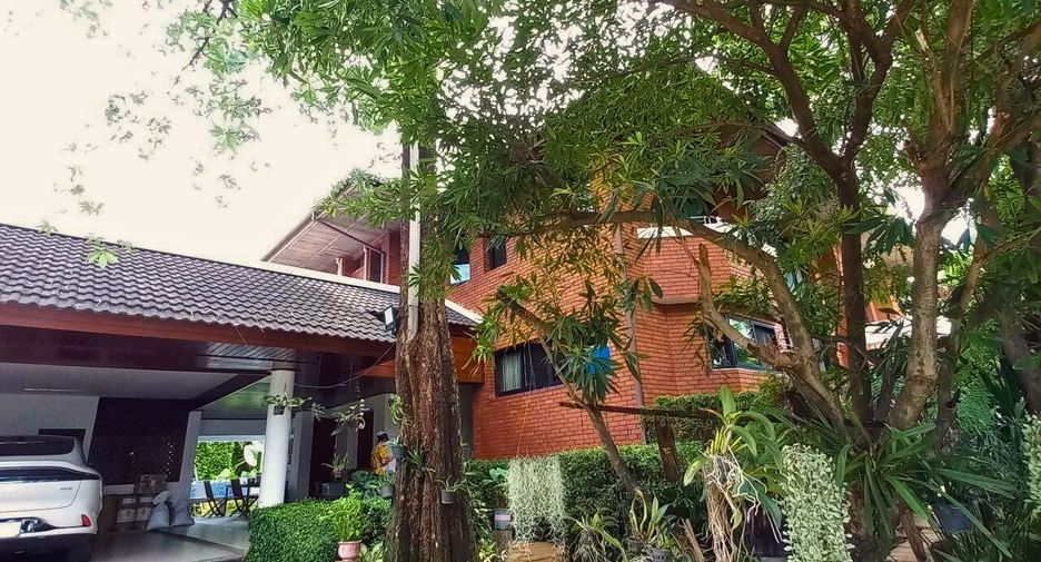 出售 4 卧室 别墅 在 Khlong Sam Wa, 曼谷
