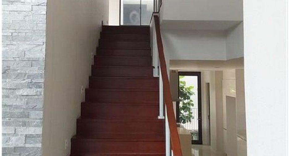 À vendre 5 chambres maison à Lat Phrao, Bangkok