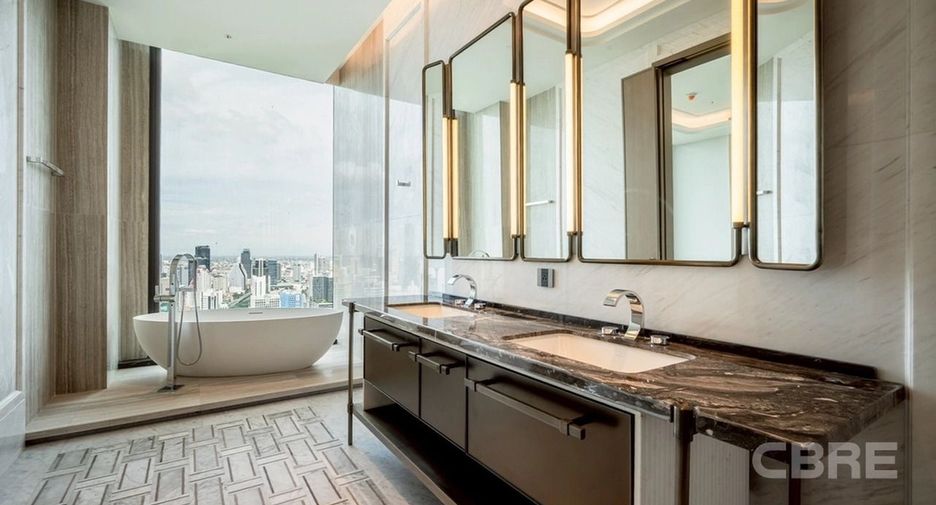 For sale 3 bedrooms condo in Sathon, Bangkok