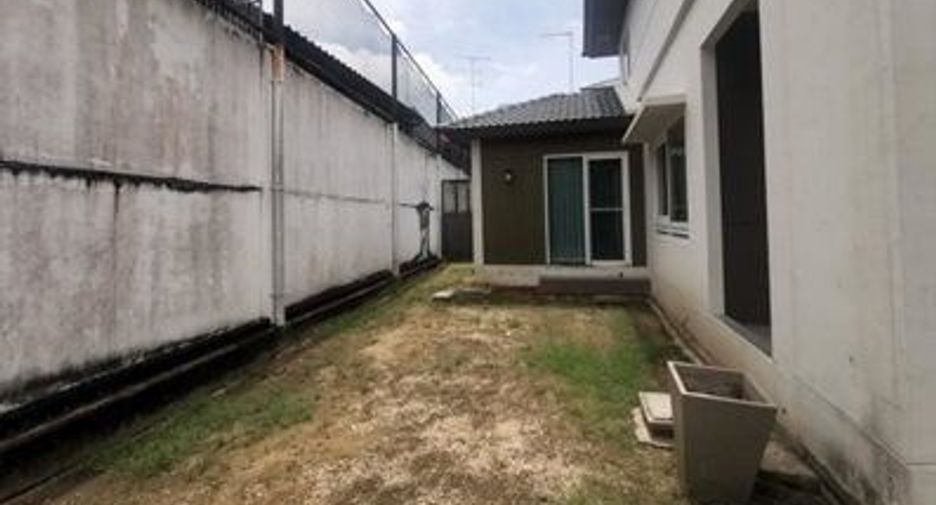 Haus zum Kauf mit 4 Zimmer in Bang Khae, Bangkok