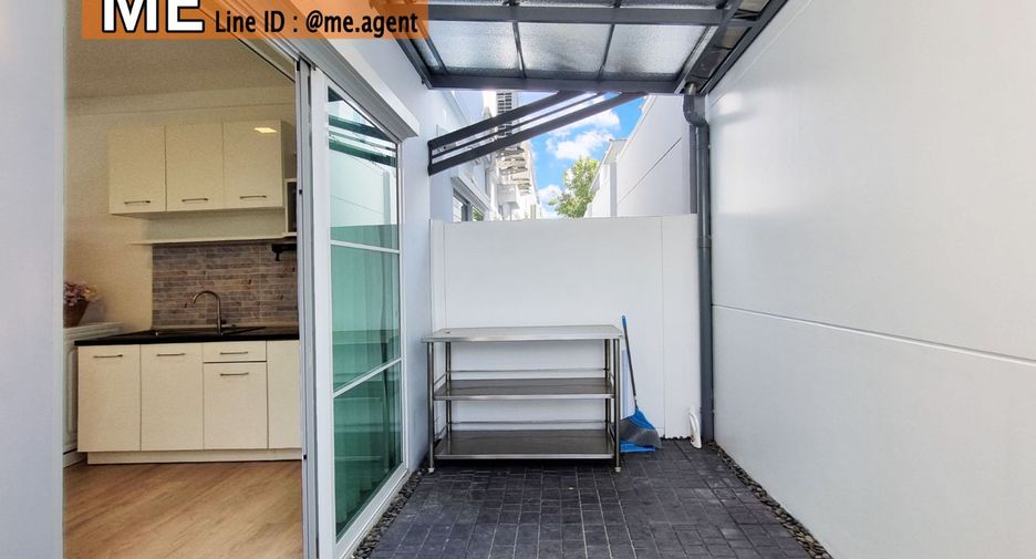For sale 2 bedrooms townhouse in Prawet, Bangkok