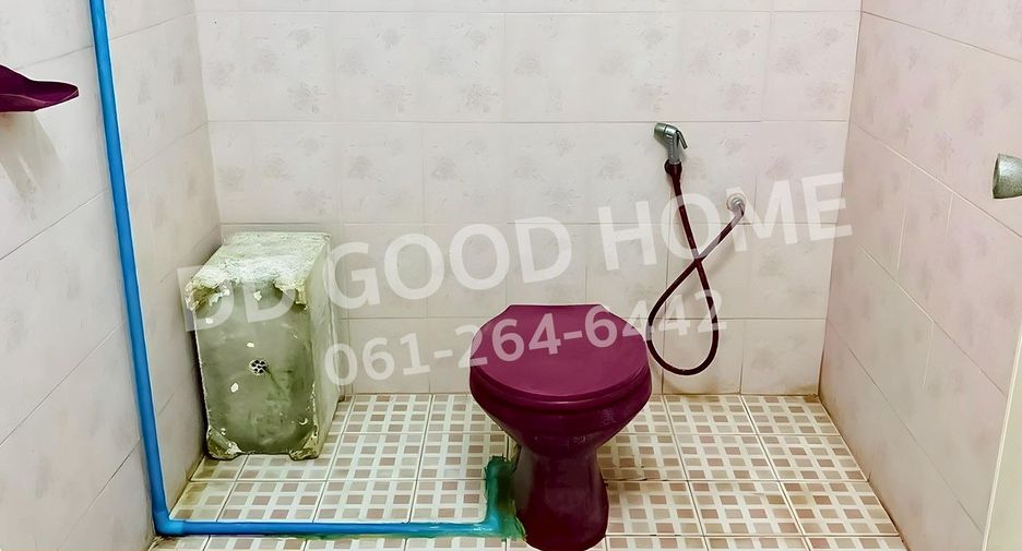 For sale 12 bedrooms apartment in Mueang Chai Nat, Chainat