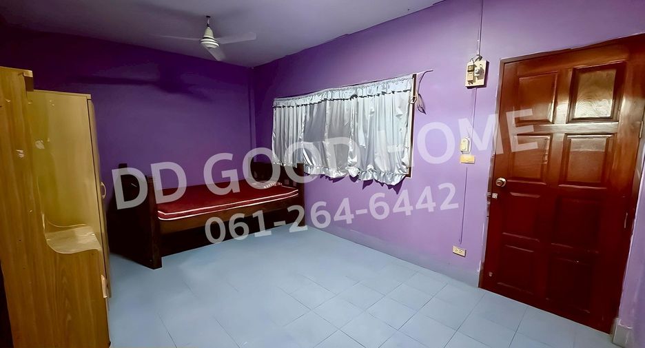 For sale 12 bedrooms apartment in Mueang Chai Nat, Chainat