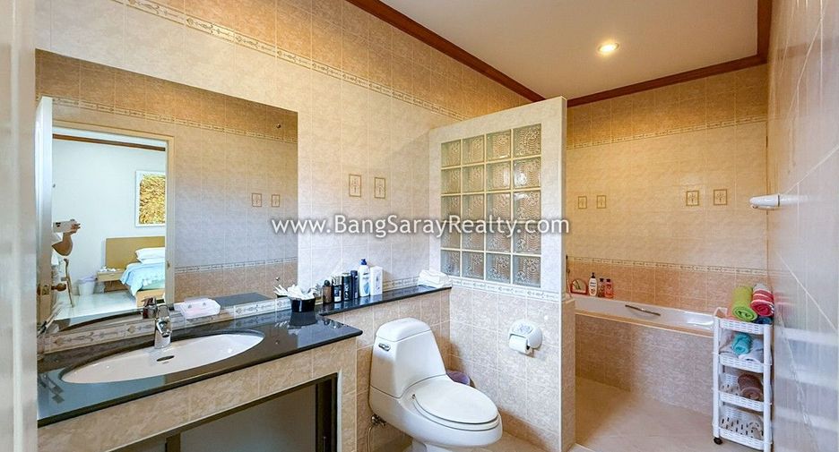 For sale 3 bedrooms house in Sattahip, Chonburi