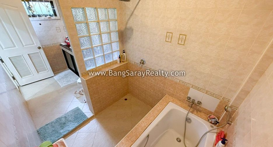 For sale 3 bedrooms house in Sattahip, Chonburi