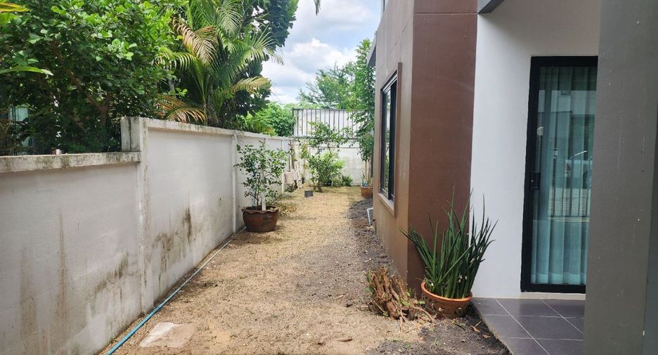 Casa en venta de 4 habitaciones en Min Buri, Bangkok
