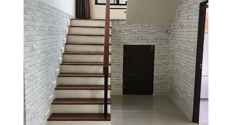 Casa en venta de 4 habitaciones en Min Buri, Bangkok