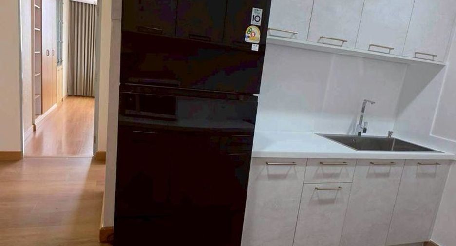 Condo en alquiler de 3 habitaciones en Khlong Toei, Bangkok