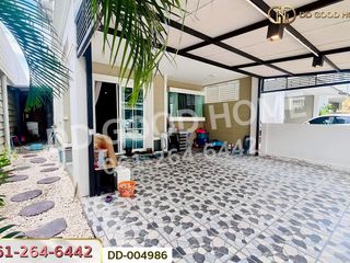 For sale 4 bedrooms townhouse in Sai Noi, Nonthaburi