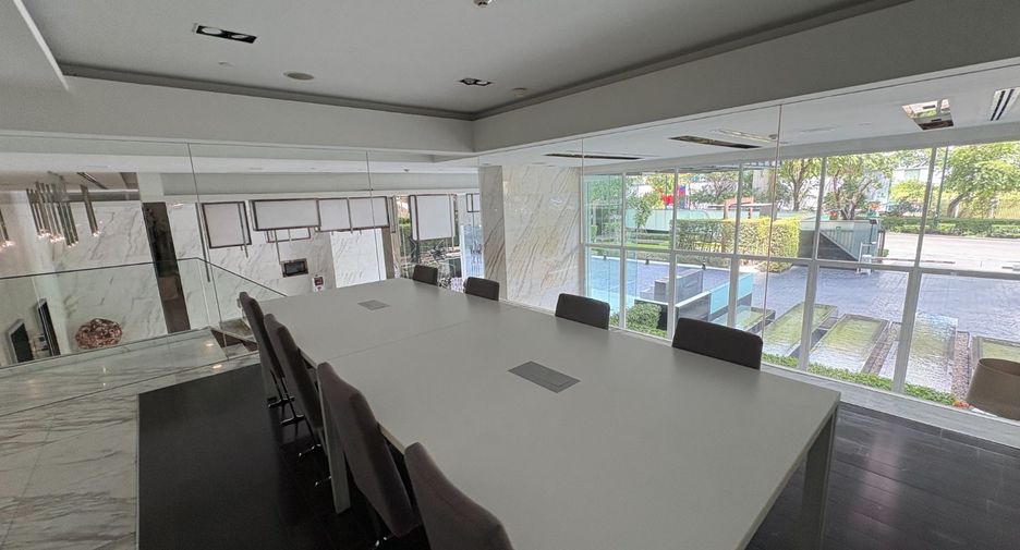 Condo en venta de 1 habitaciones en Khlong Toei, Bangkok