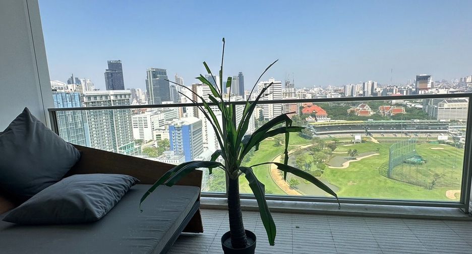 À louer 2 chambres condo à Pathum Wan, Bangkok