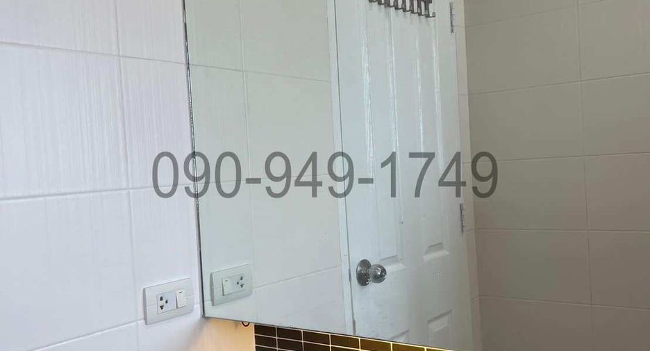 For rent 3 bedrooms townhouse in Phra Khanong, Bangkok