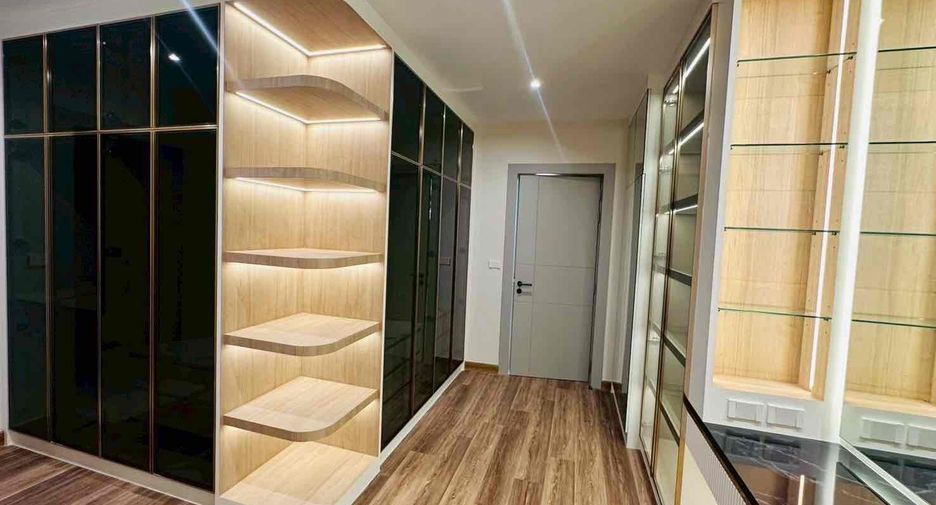 For rent and for sale 4 bedrooms villa in Bang Lamung, Chonburi