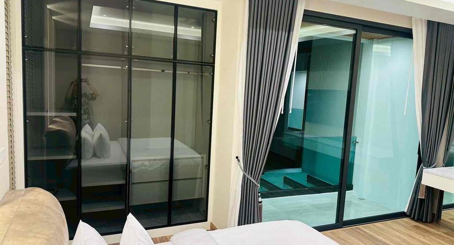 For rent and for sale 4 bedrooms villa in Bang Lamung, Chonburi