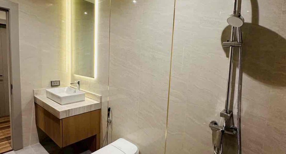 For rent and for sale 4 bedrooms villa in Bang Lamung, Chonburi