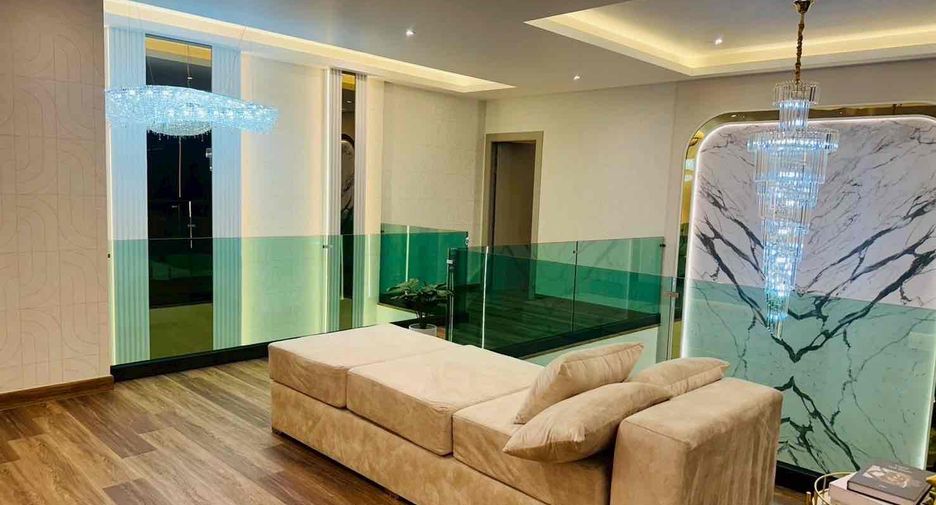 For rent and for sale 4 bedrooms villa in Bang Lamung, Chonburi