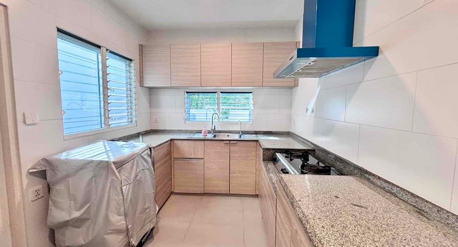 À vendre 4 chambres maison à Prawet, Bangkok