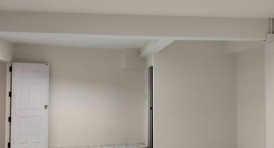 For rent 8 bedrooms office in Bang Na, Bangkok